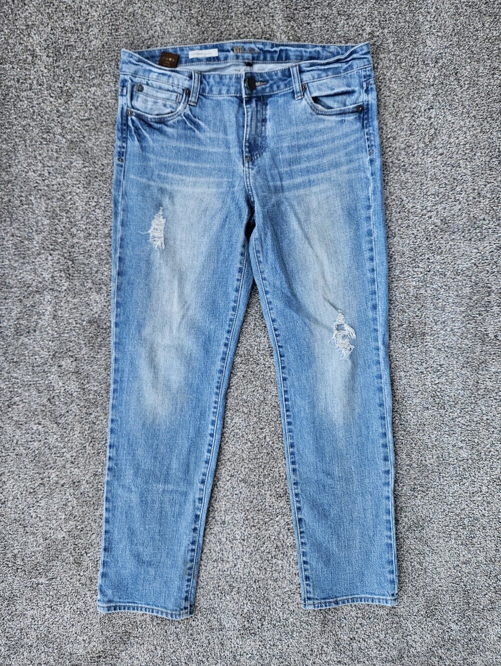 Kut From The Kloth Catherine Boyfriend Jeans Light Wash Distressed Women Size 10